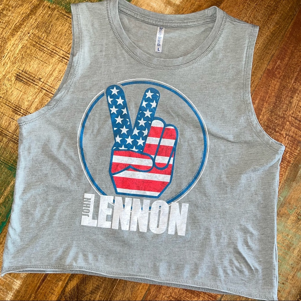 Brisco Brands sleeveless graphic half shirt. SZ. L